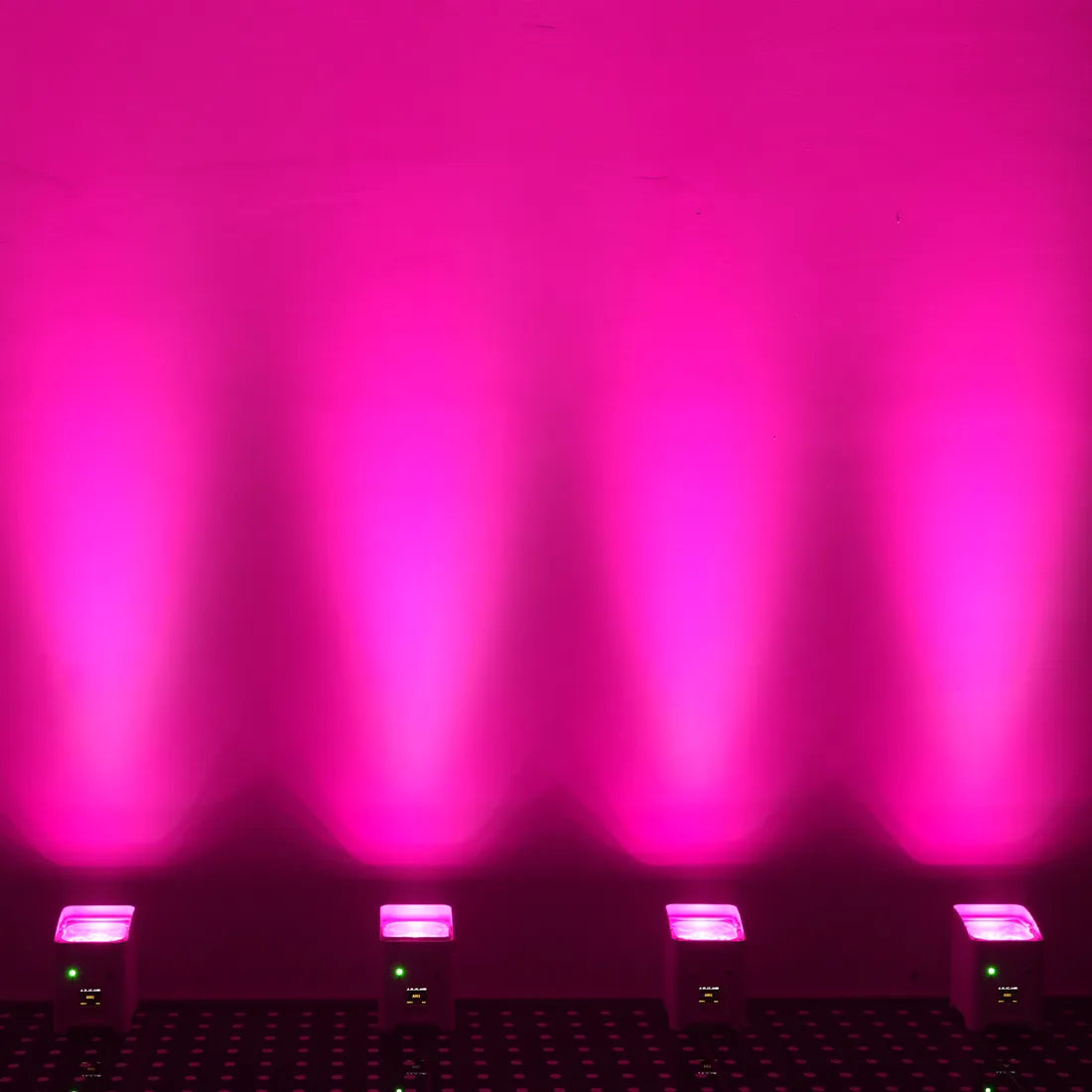 MOKA SFX P-01 4*18W LED Par Cans RGBWA+UV Wireless Rechargeable Power