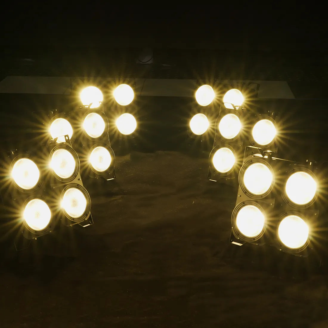 MOKA SFX P-15/P-19 Combinable 4-eye 4*100W 2 IN 1/3 IN 1 RGB LED COB Audience Light