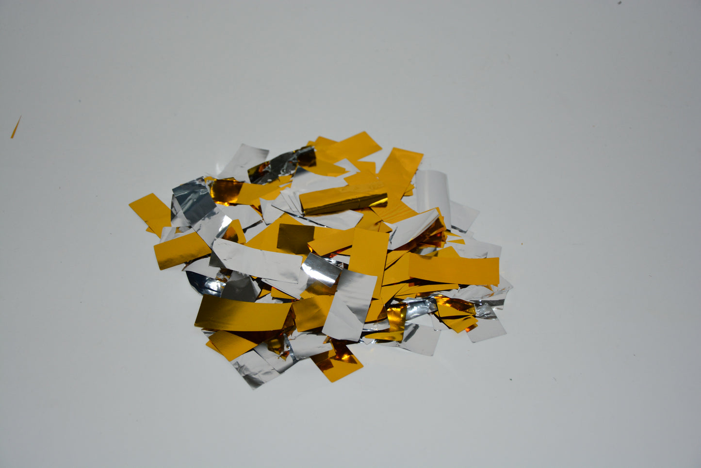 MOKA SFX Gold metallic confetti Flame-retardant for Confetti Machine